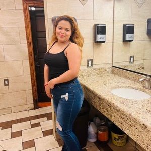 Meet your Posher, Elsy